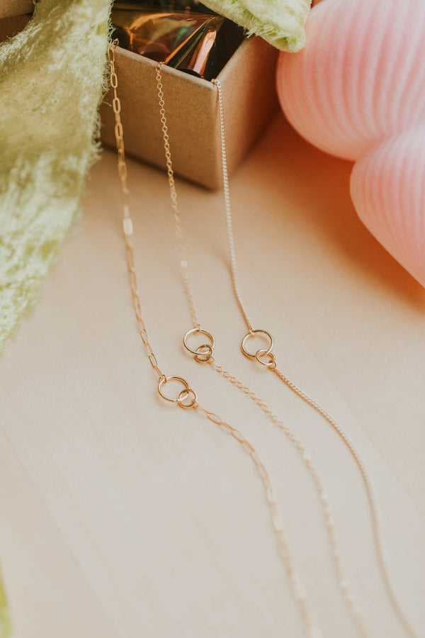 Tiny Links Necklace